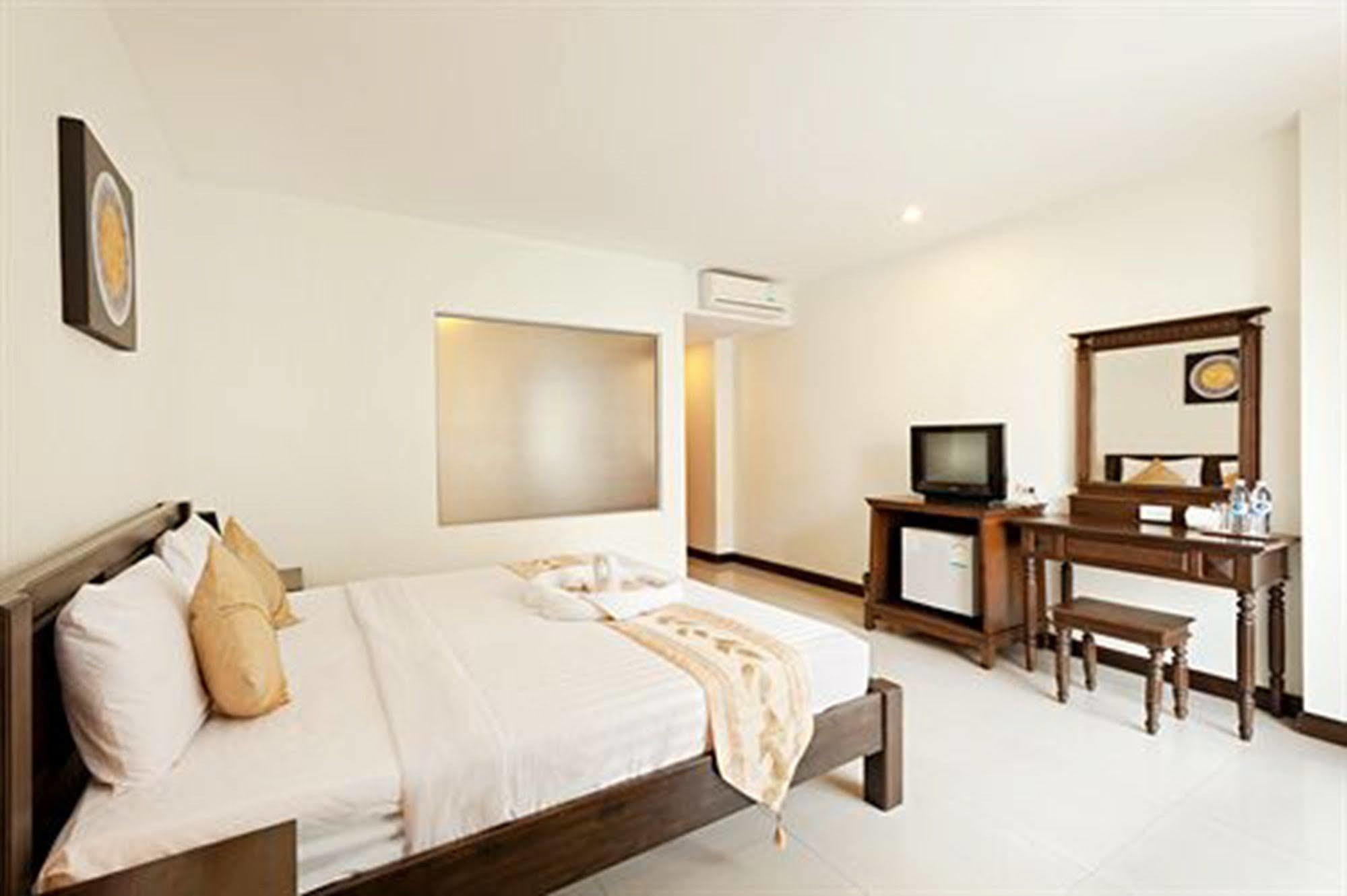 Garden Phuket Hotel Patong Εξωτερικό φωτογραφία